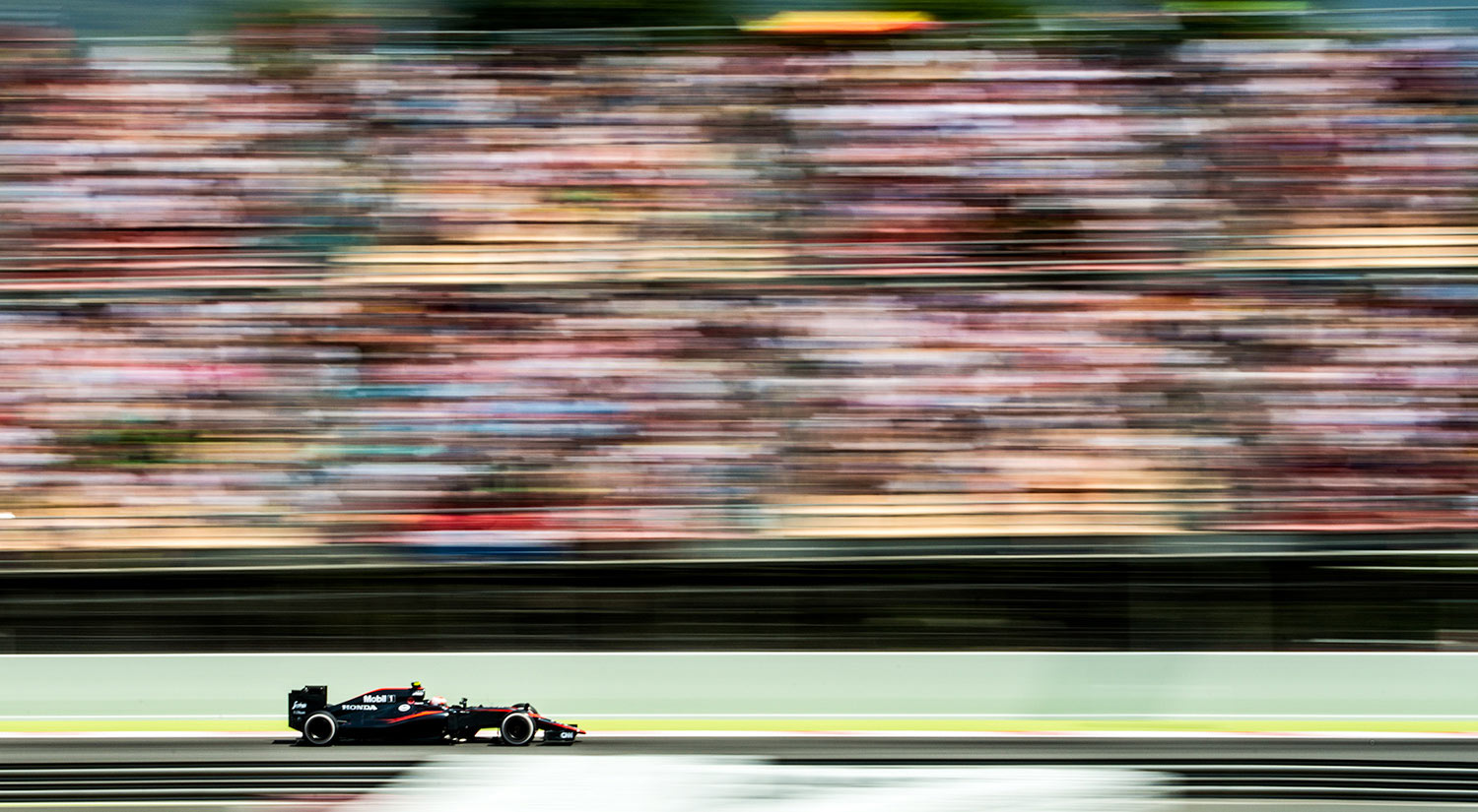 Jenson Button - McLaren, Circuit de Catalunya,  2015